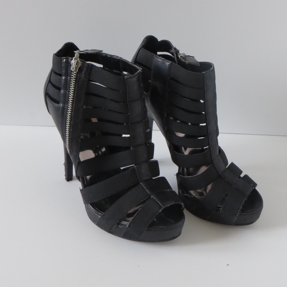 Carlos Santana Black Bandage Caged Peeptoe Sandals, Size 7.5 🔴CLEARANCE🔴